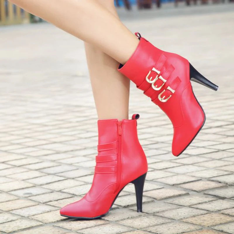 Bottines à bout pointu