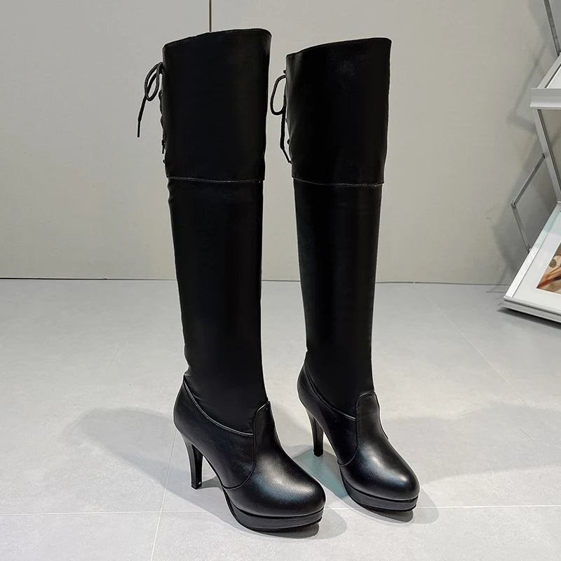 Bottes cuissardes à talons hauts