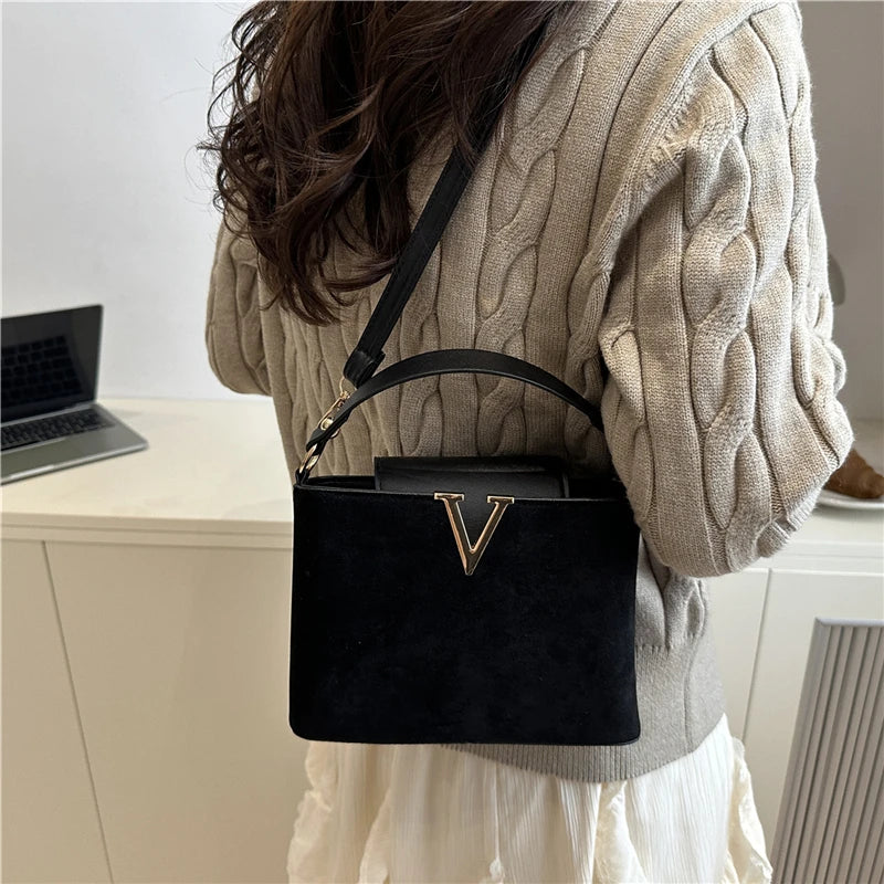Fashionable Mini Suede Women's Bag, Faux Suede Tote Bag, Hardware Lock Buckle Decoration Handbag Purse Shoulder Cross Body Bags