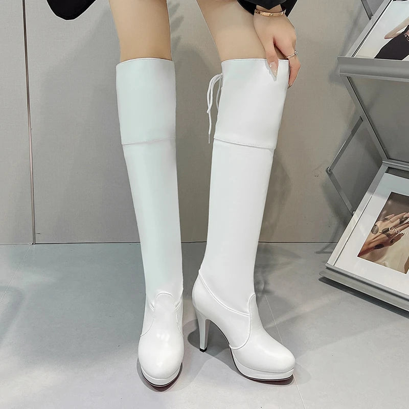 Bottes cuissardes à talons hauts